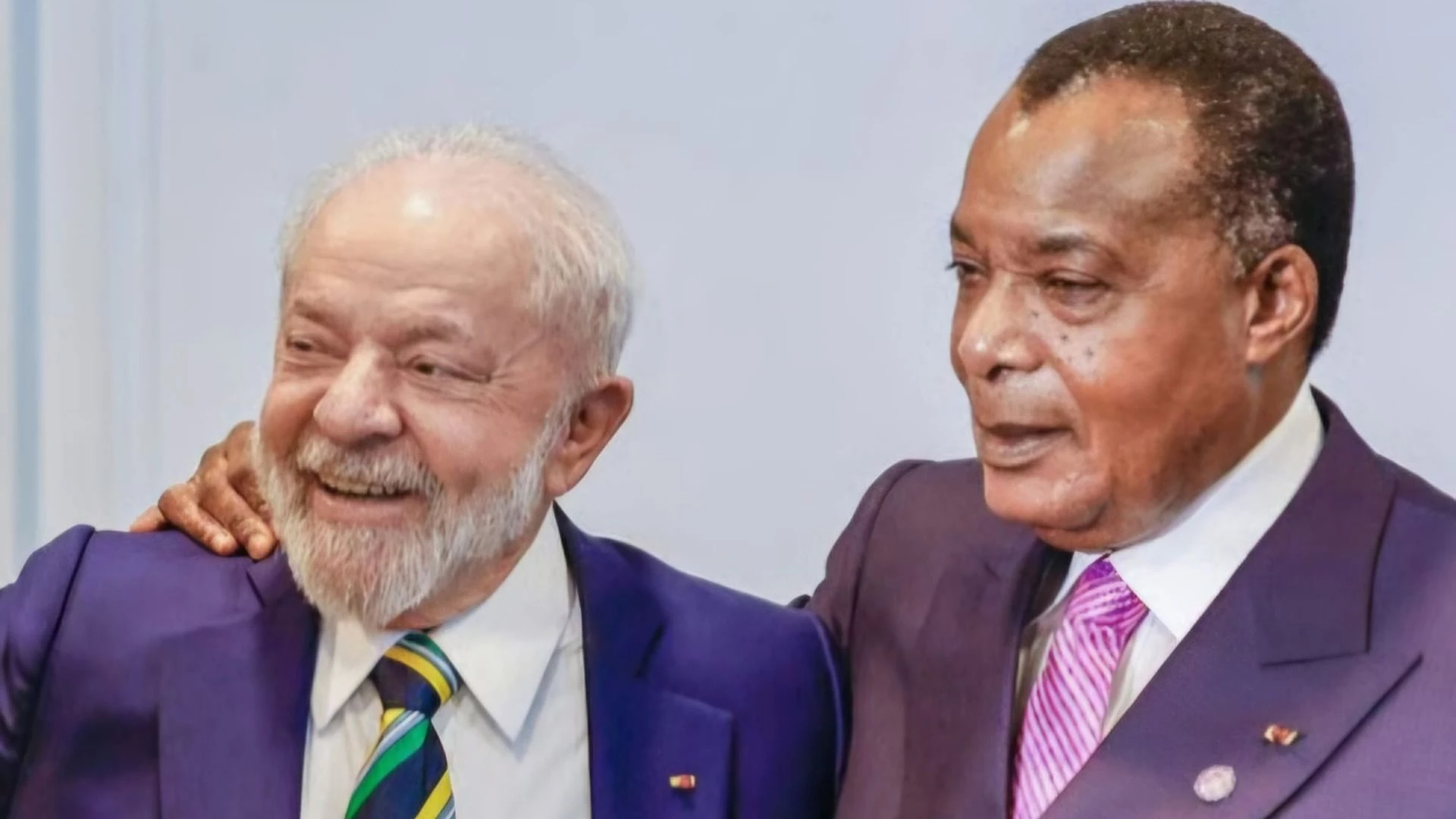 Présentation des félicitations pour le nouveau mandat du Président Luiz Inácio Lula da Silva